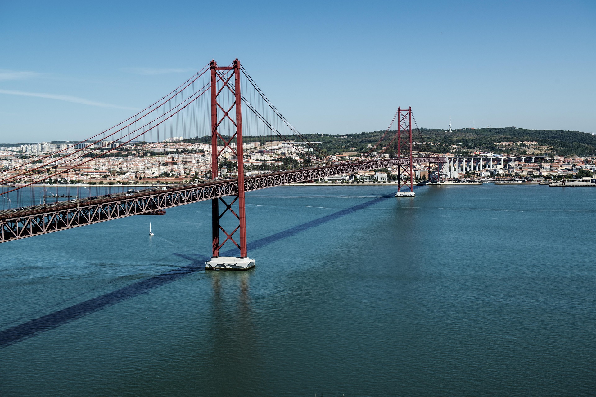 Ponte 25 de Abril completa 60 anos