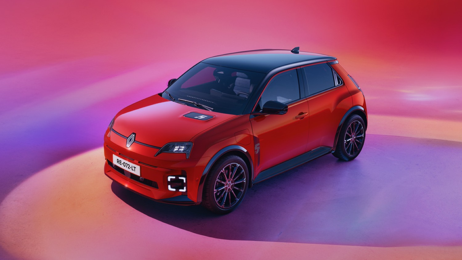 Renault 5 ganha autonomia e novas cores