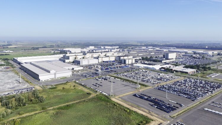 Volkswagen privilegia fábricas mais baratas
