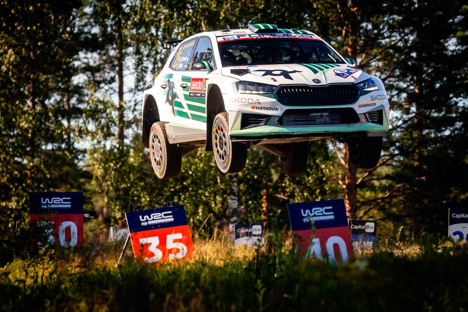 Robert Virves e Gil Membrado assumem comandos no WRC2 e nas categorias de formação na Finlândia