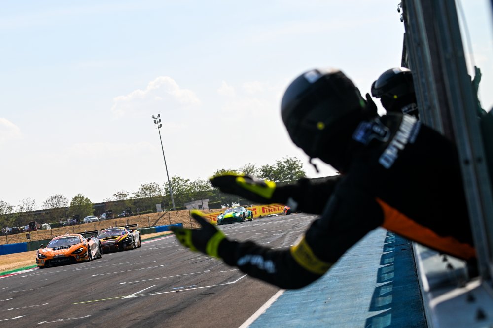 GTWC Europe, Magny-Cours: Guilherme Oliveira regressa aos pódios