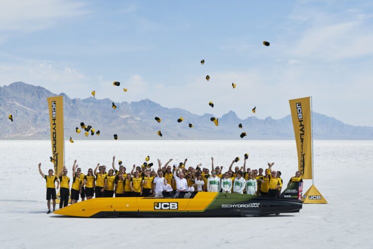 JCB quebra recorde de velocidade para veículos movidos a hidrogénio