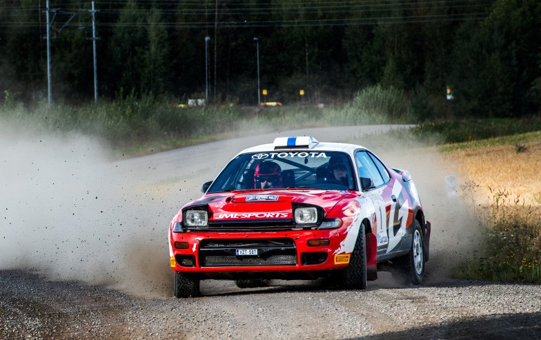 Jari-Matti Latvala domina Lahti Historic Rally no Campeonato da Europa de Ralis Históricos