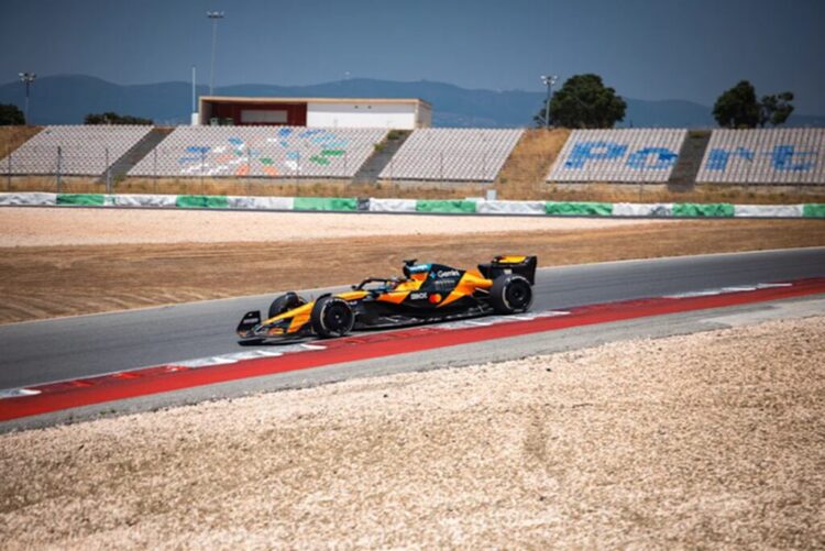 F1: McLaren completou mais de 150 voltas ao AIA