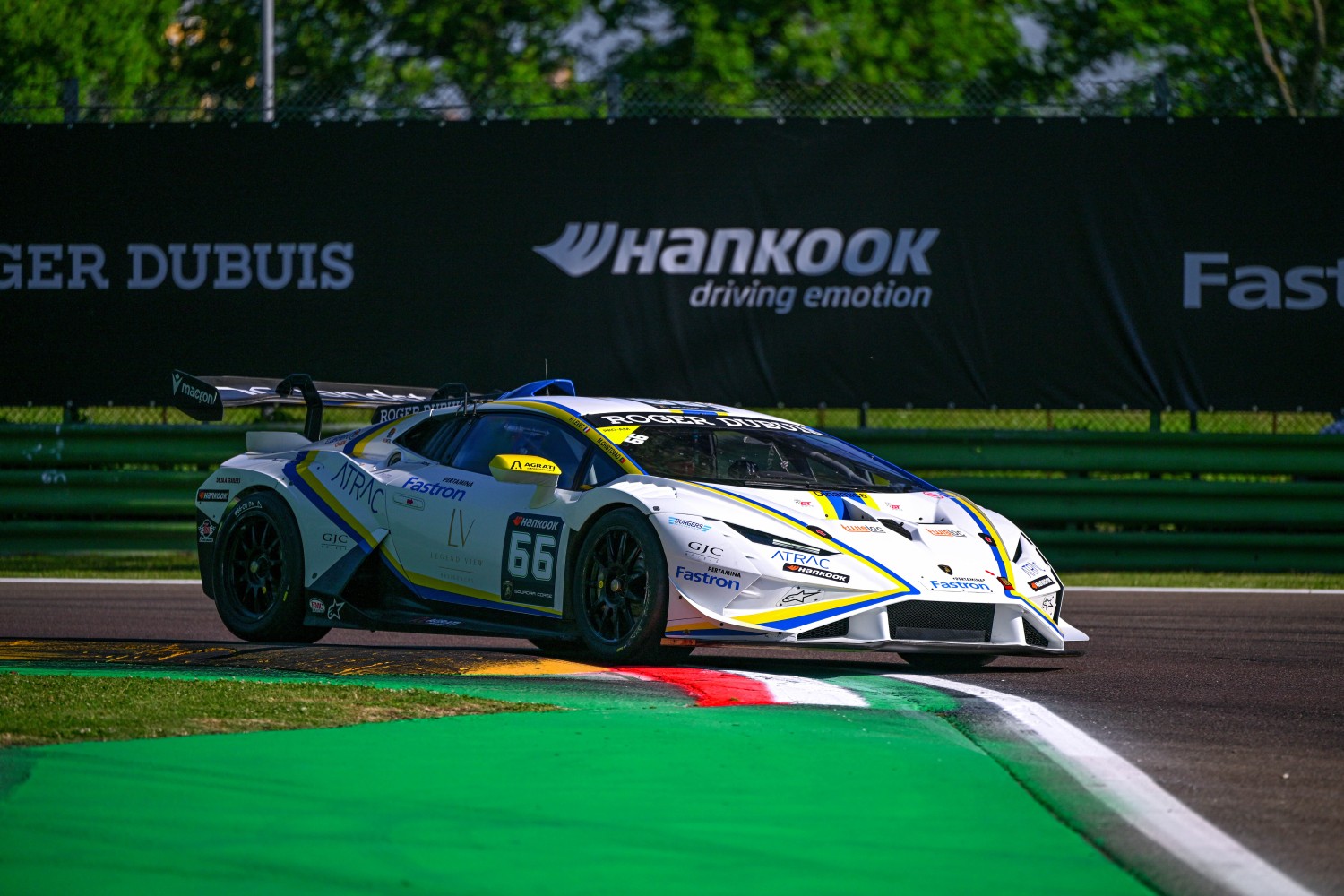 Lamborghini Super Trofeo: Miguel Cristóvão ruma Nürburgring