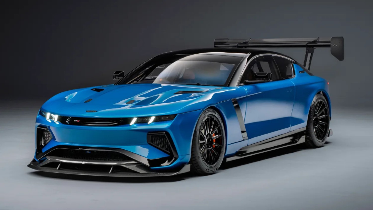 Novo Jensen Interceptor tem V8 da GM