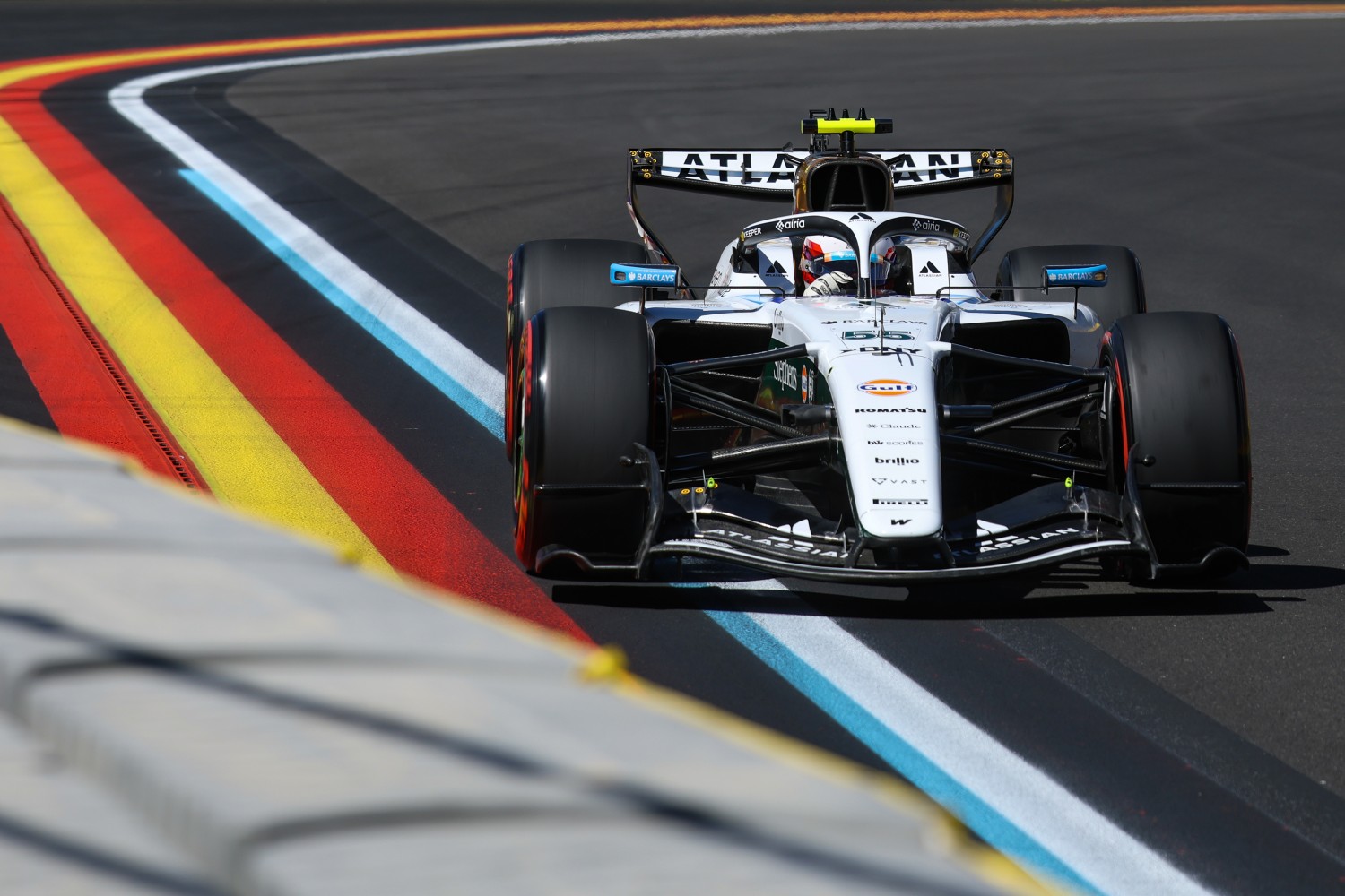 GP Espanha Q1: Alonso e Sainz eliminados