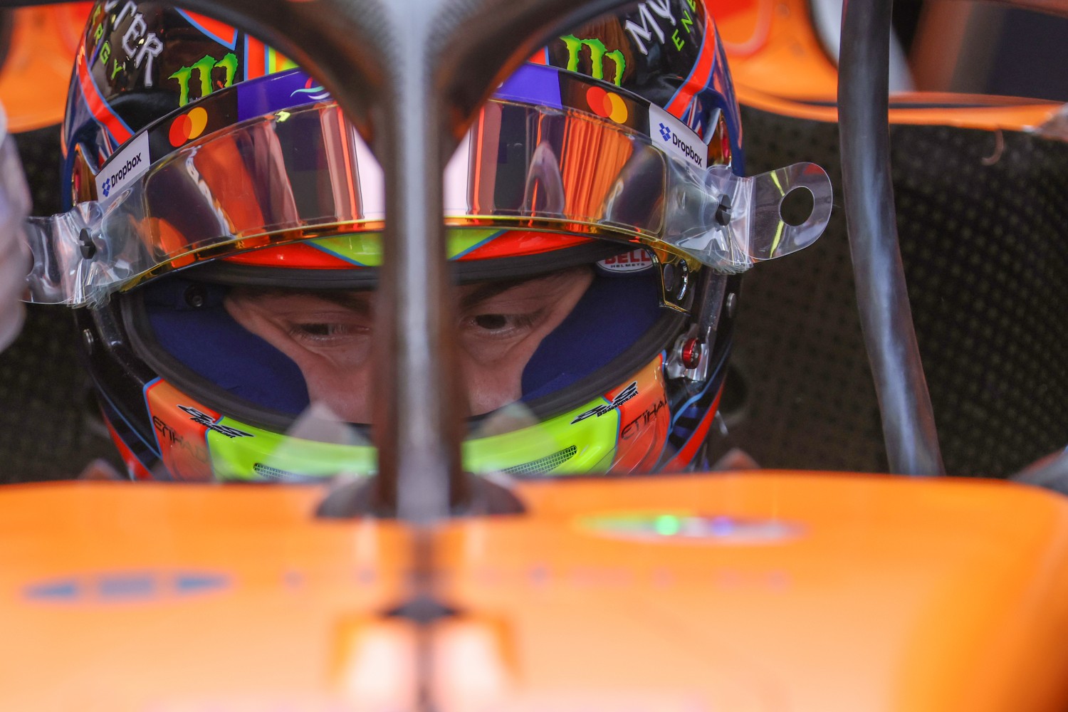 GP Itália F1: Oscar Piastri penalizado, cai para sexto