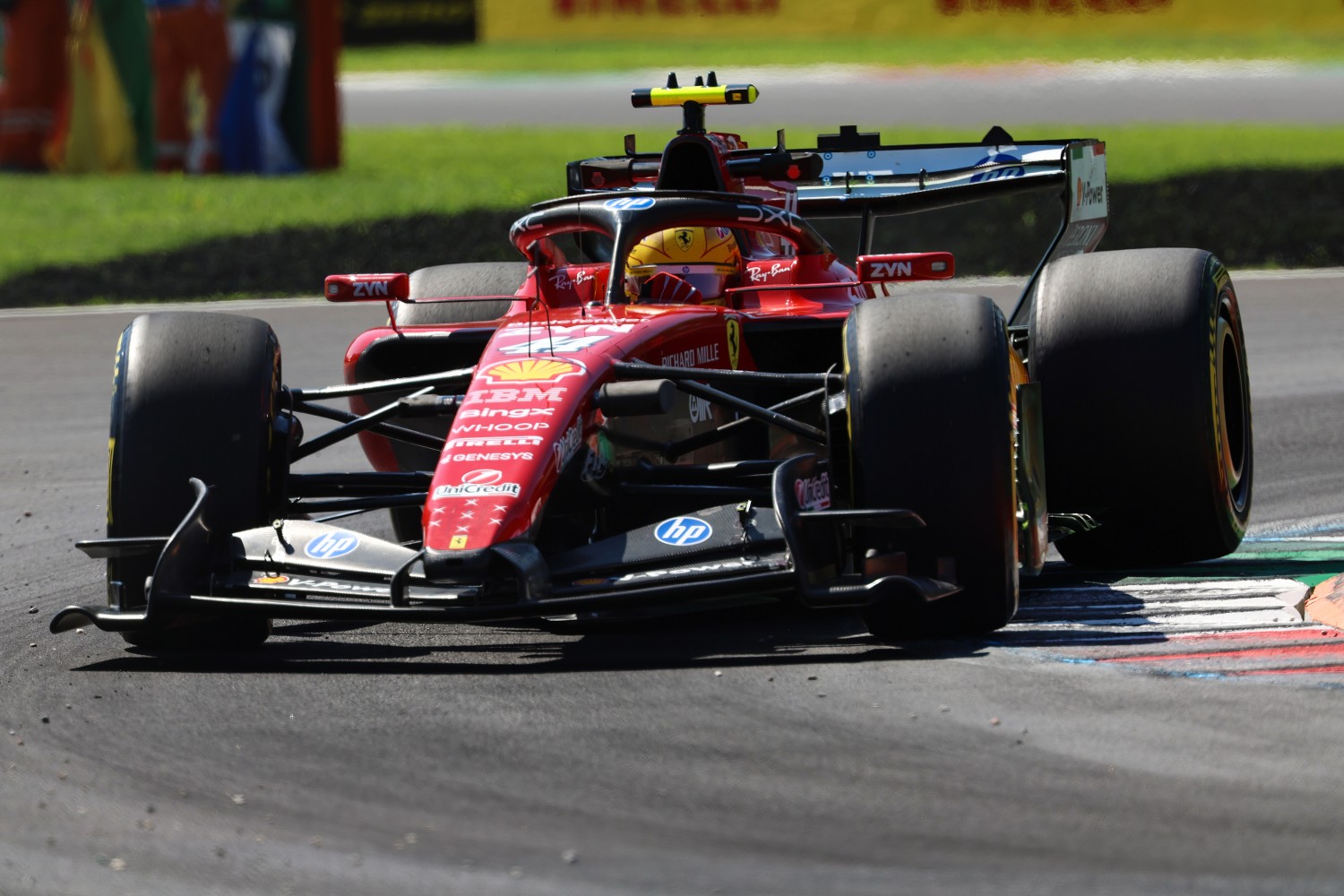 GP Itália F1, Q2: Lewis Hamilton escapa eliminação por 0.001 seg.