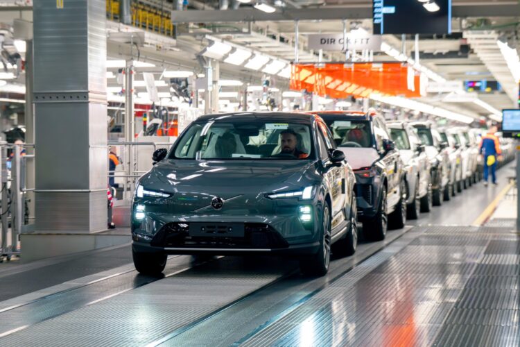 Volvo: 13 novos automóveis até 2030
