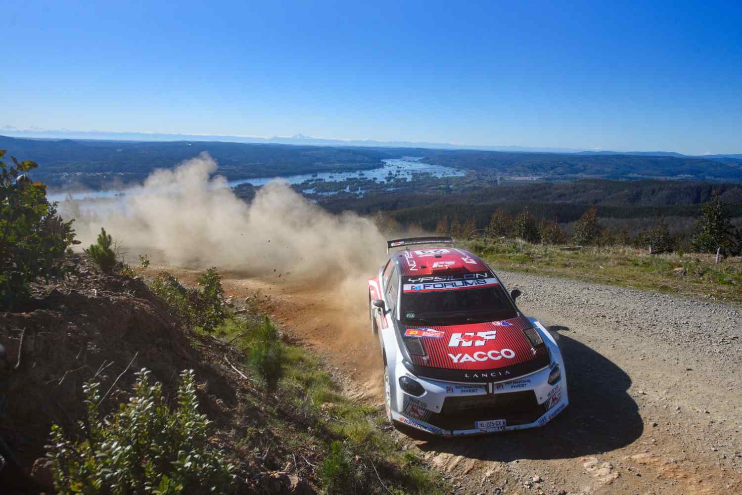 Yohan Rossel vence WRC2 no Rali do Chile e Robert Virves aproxima-se do título