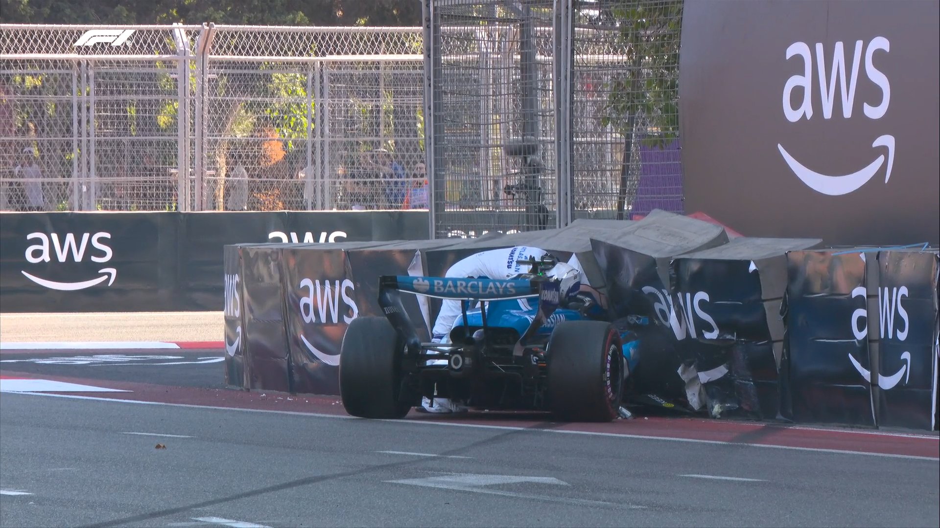 GP Azerbaijão, F1: Alex Albon provoca Safety Car
