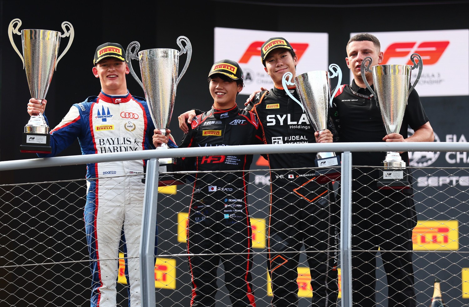 F3: Taito Kato vence corrida marcada por incidentes