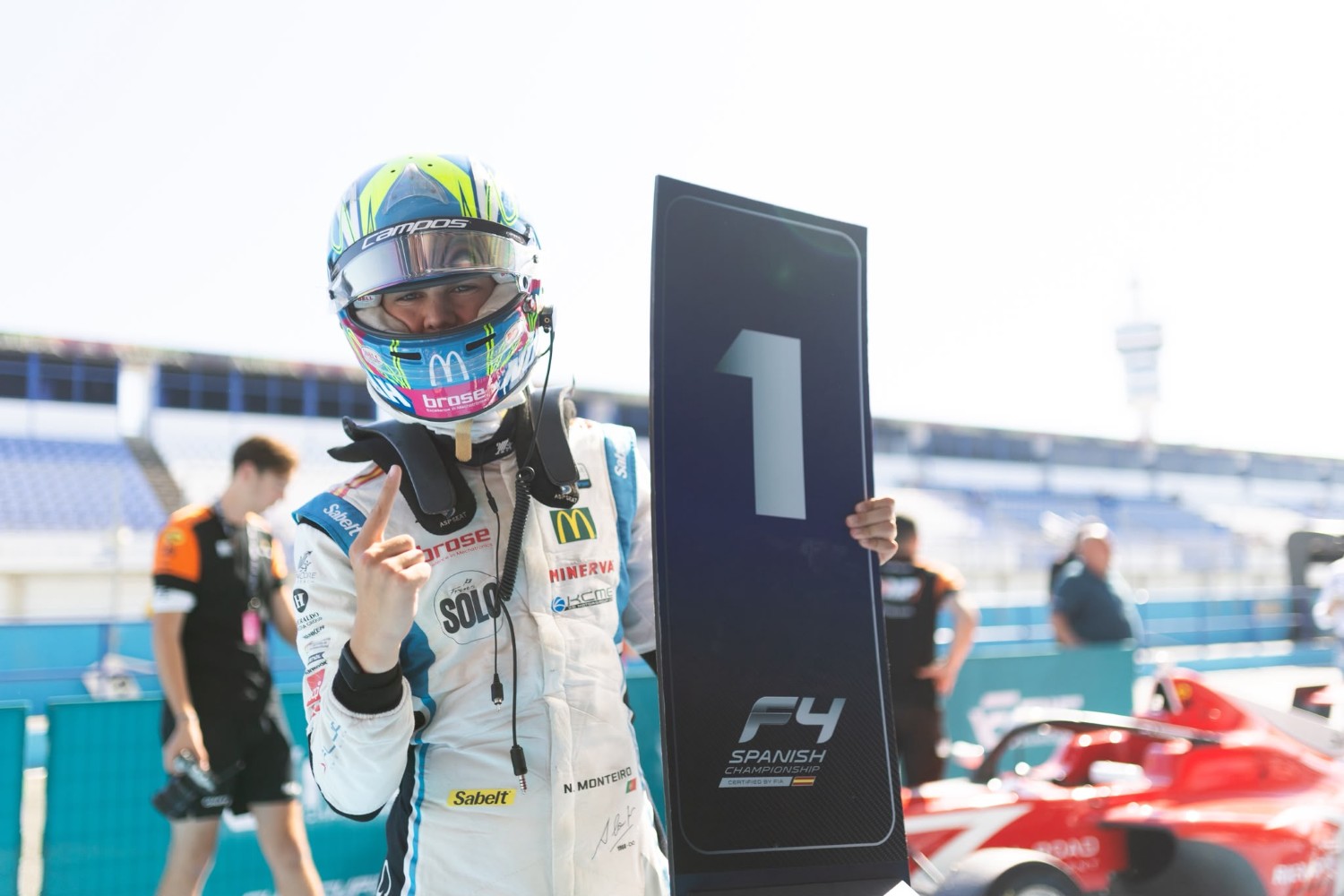 F4 Espanha: Noah Monteiro com dia perfeito em Jerez – Duas poles e duas vitórias