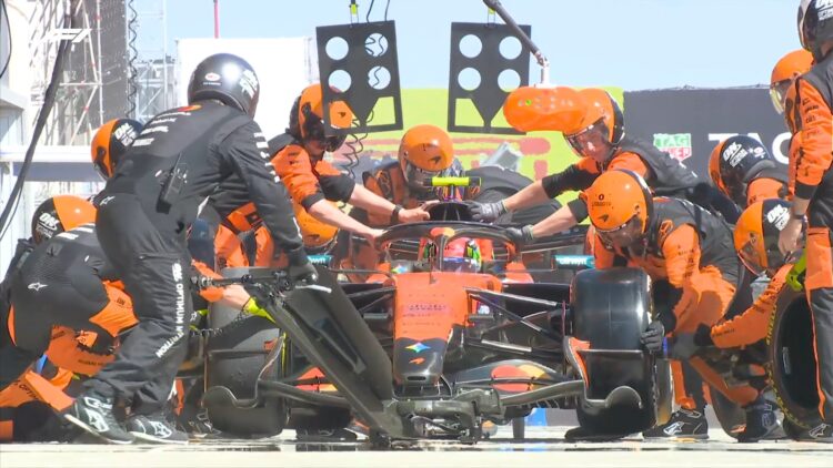 GP de Espanha F1, volta 25: Leclerc na frente, Norris com azar