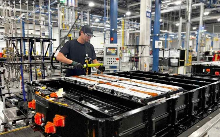 GM já produz elétricos com baterias recicladas