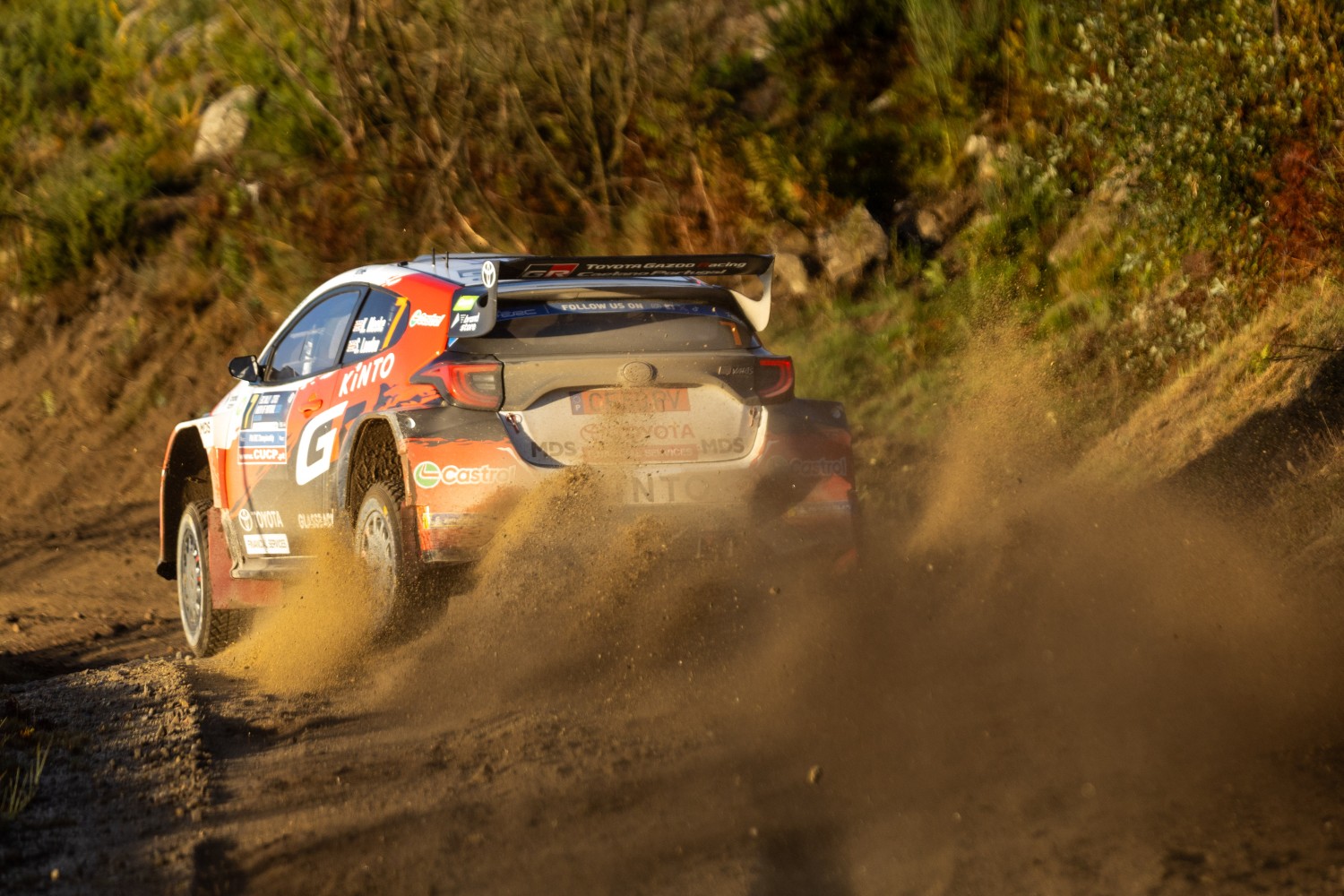 Rali 6 Cidades Norte de Portugal, PEC 3: Kris Meeke faz magia, Pablo Sarrazin vence