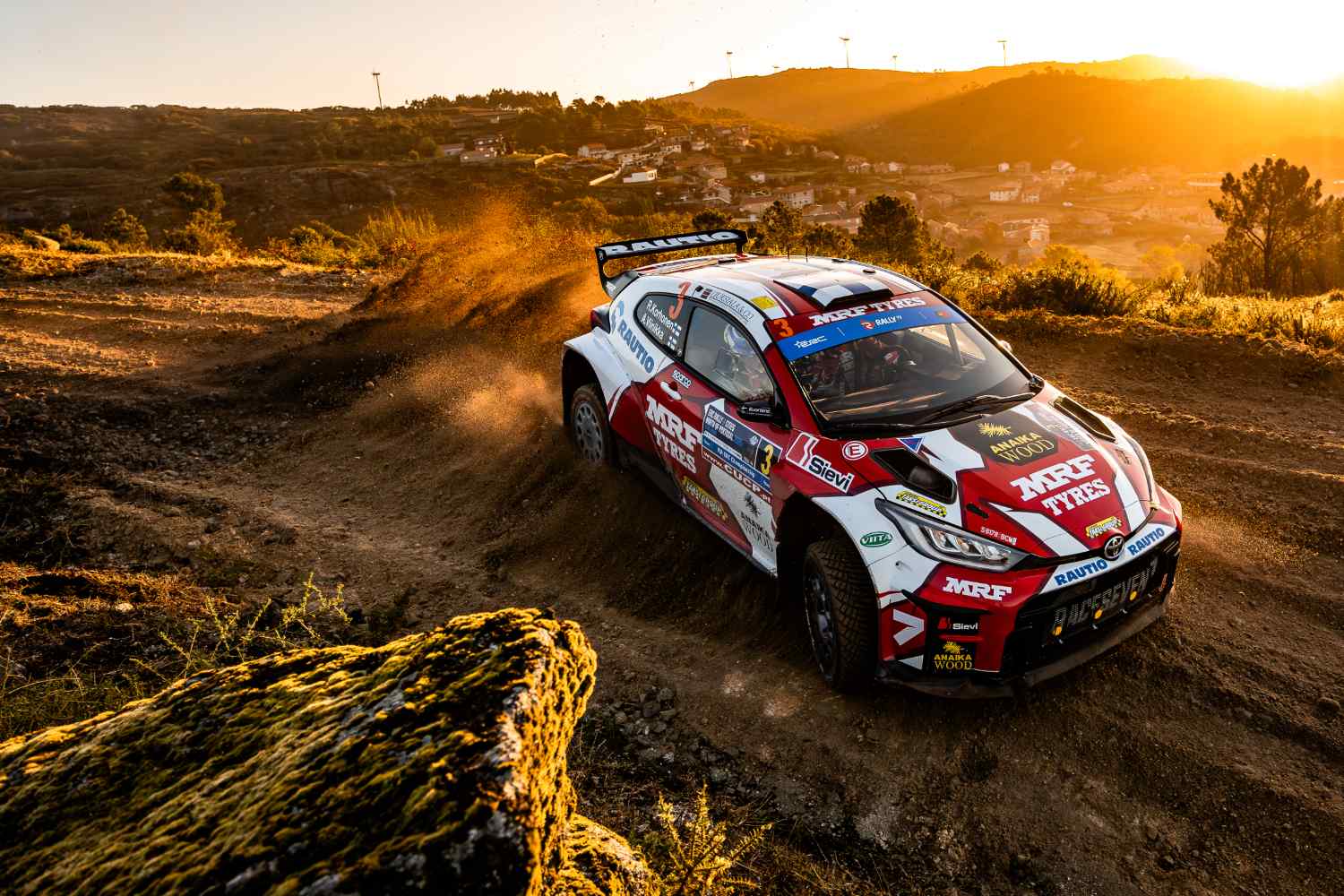 Rali 6 Cidades Norte de Portugal/PEC11: Roope Korhonen volta a vencer e pressiona Mārtiņš Sesks