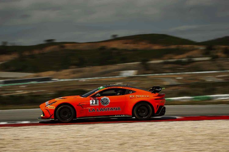 Racar Motorsport estreia-se nas GT4 European Series no Algarve