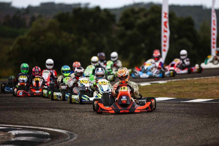 Rotax Max Challenge Portugal decide títulos e estreia karts elétricos no Bombarral