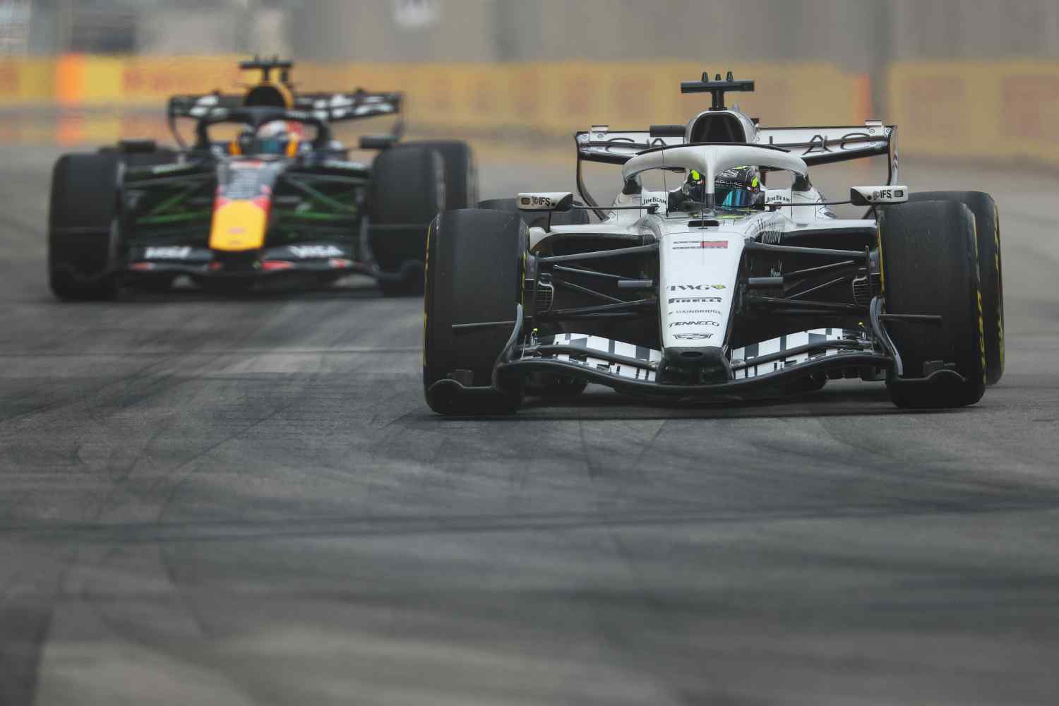 F1, Cadillac: quando terminar com os dois carros é o mais relevante para comunicar…