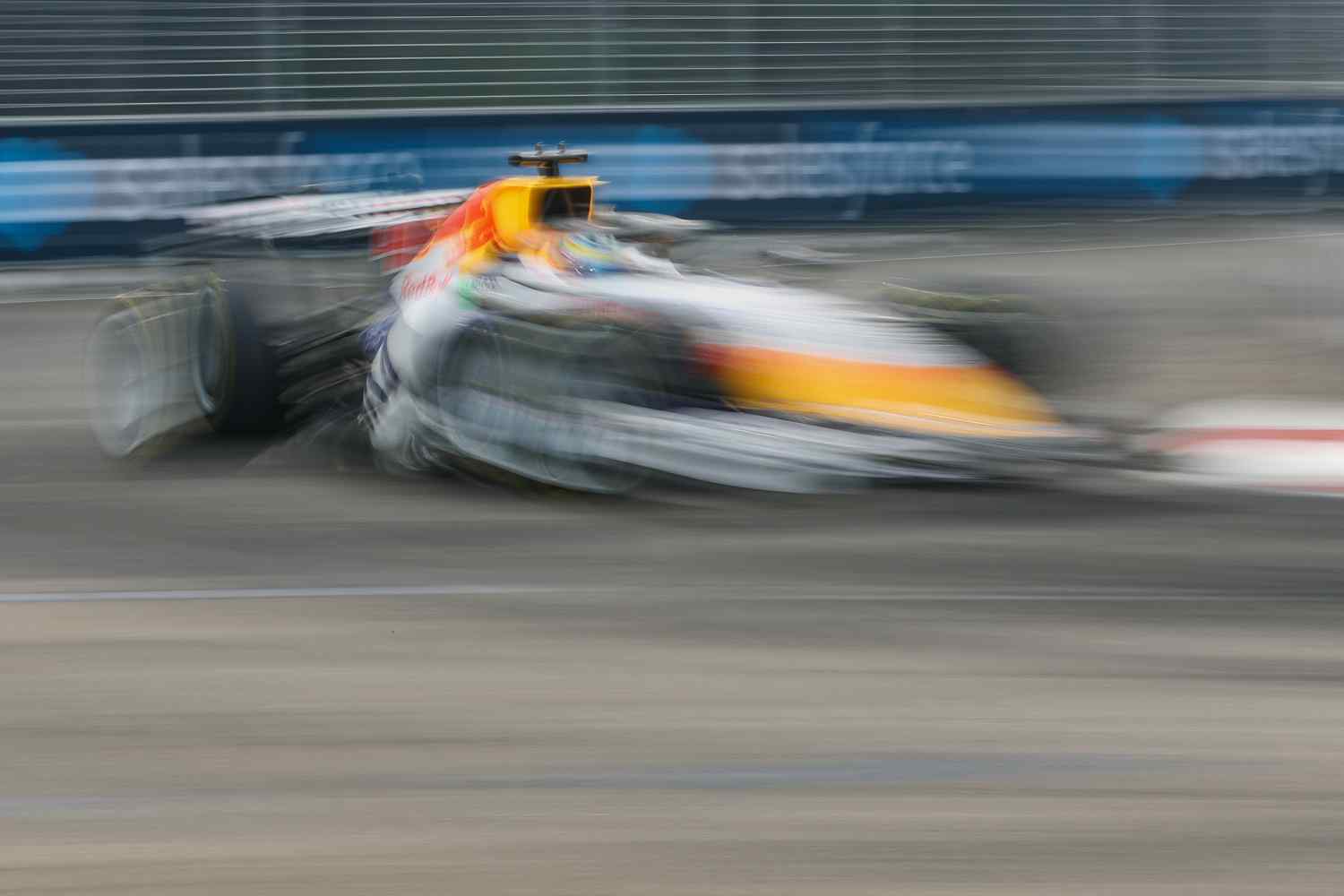 GP de Singapura F1: Q2 sem surpresas, dois Racing Bulls na Q3