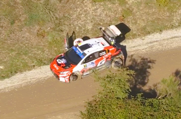 Kris Meeke para com roda arrancada no shakedown do Rali 6 Cidades