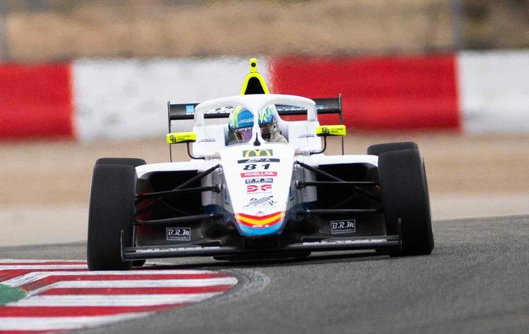 Noah Monteiro mantém luta pelo título do Campeonato Espanhol de Fórmula 4 até Barcelona