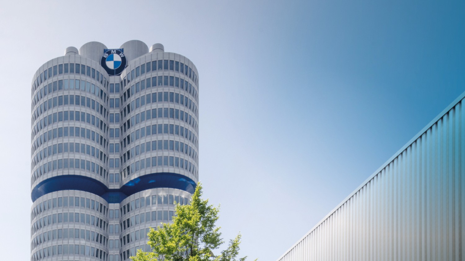 BMW paga até 650.000 € para reduzir 8000 postos de trabalho