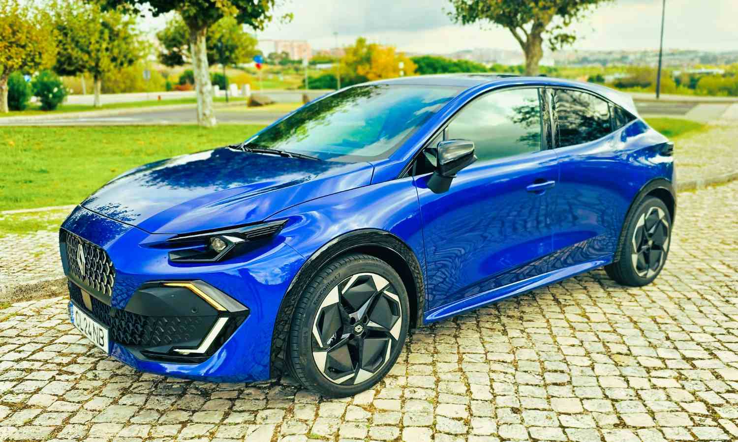 Renault desenvolve novo Clio Rally5 para 2027