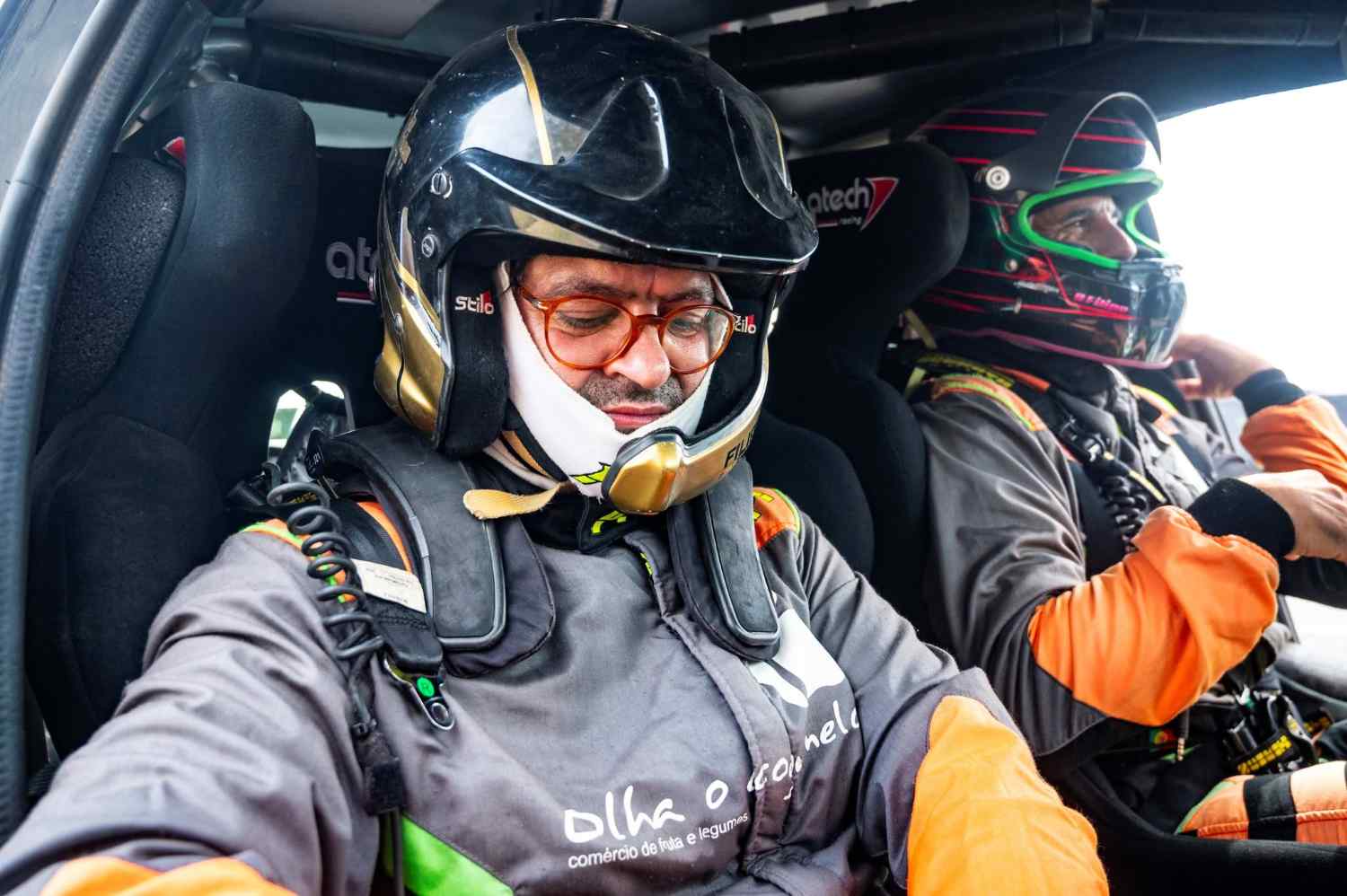 Ricardo Filipe abandona o Rali do Algarve após acidente: “o mais importante é que o Filipe Carvalho está bem”