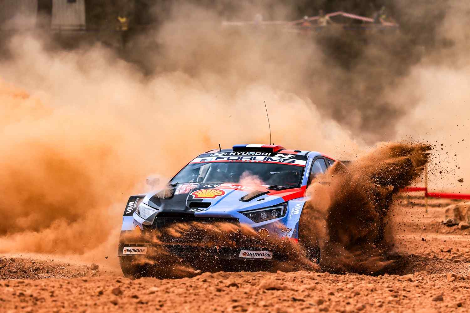 WRC, Rali da Sardenha, PEC2: Fourmaux vence, Ogier líder, Solberg fura e atrasa-se…