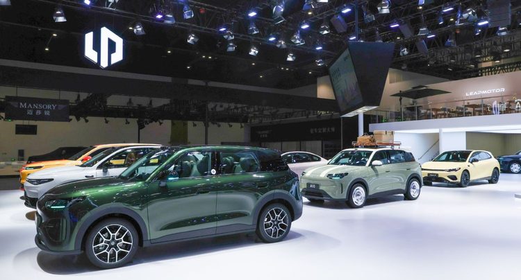 Leapmotor já faz carros e baterias na Europa