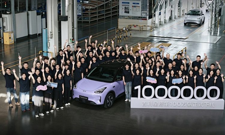 Geely E2: um milhão em apenas dois anos