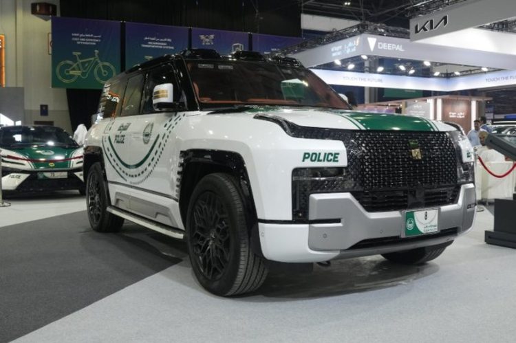 Frota policial do Dubai tem novo recruta
