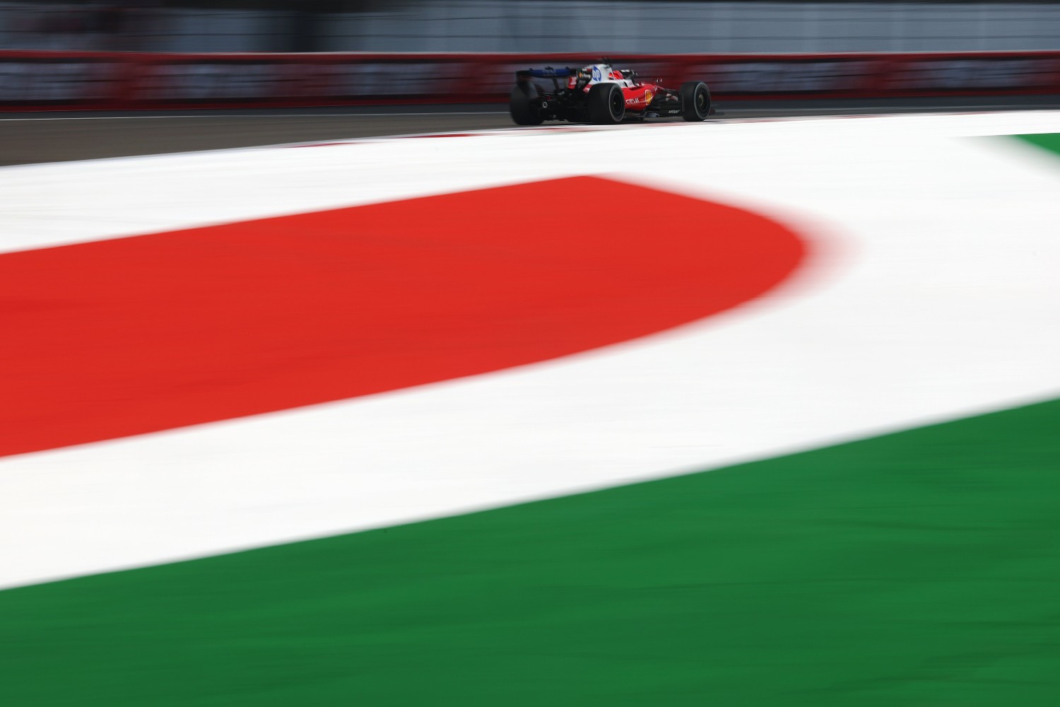 GP Cidade do México F1: Charles Leclerc foi o mais rápido no TL1